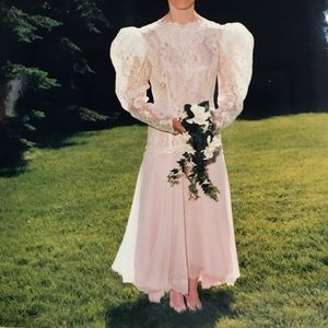 Vintage 1992 pastel wedding dress in excellent condition